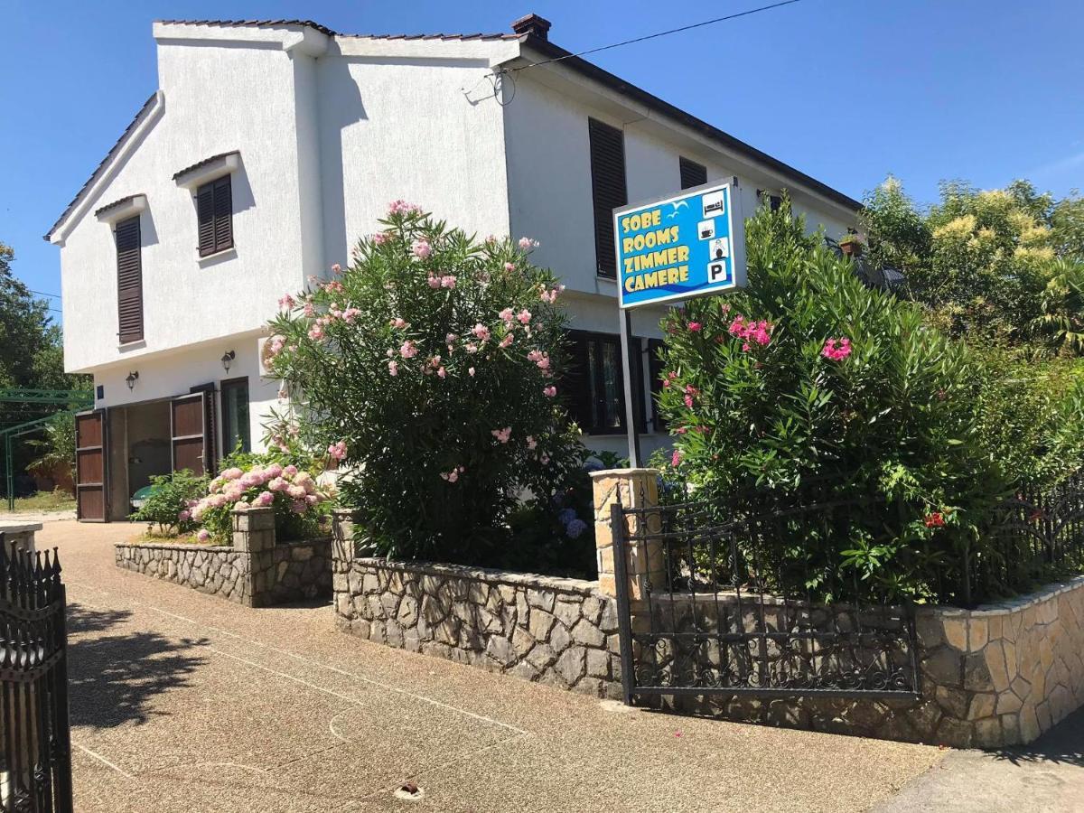 Draga Rooms Njivice Exterior photo